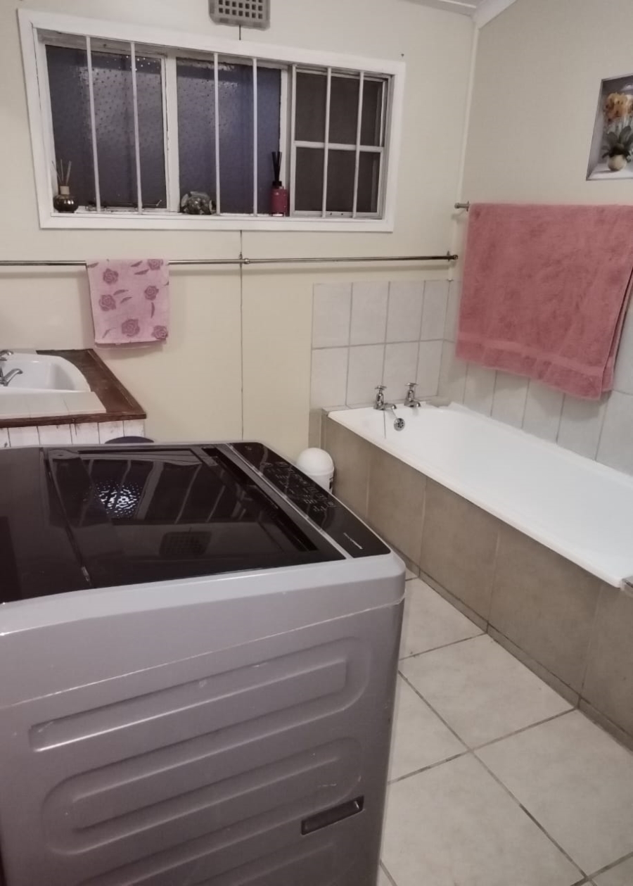 4 Bedroom Property for Sale in Koringberg Western Cape
